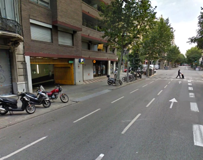 Reserva online en Parking Bruc NN cerca de Passeig de Grácia