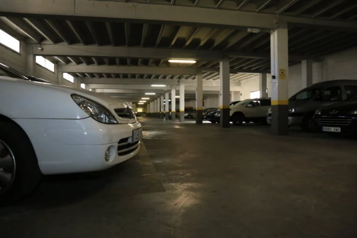 Reserva online plaza en el Parking Hortalegre con descuento