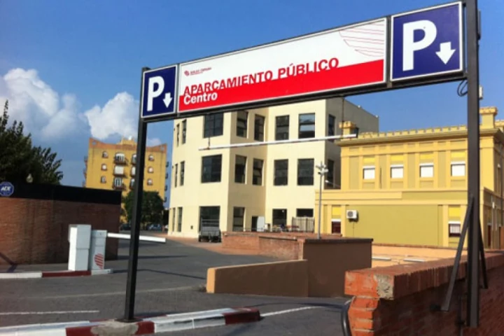 avenida del ejercito Gibraltar El Palenque 