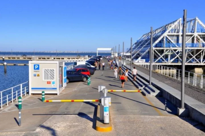 Reserva online Parking en Lisboa con Parkapp, cerca del teatro camoes