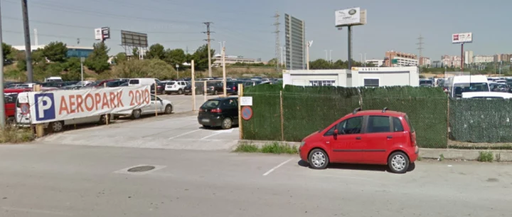 Parking con traslados al Puerto de Barcelona
