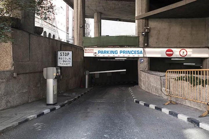 Parking plaza españa - Parking Argüelles        